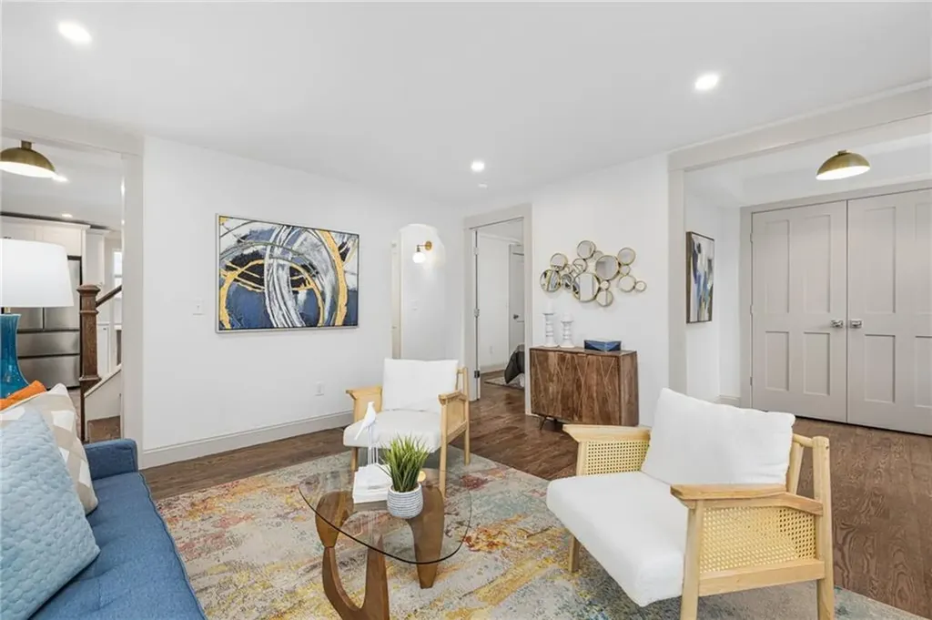 103 Evergreen Street Providence RI 02906