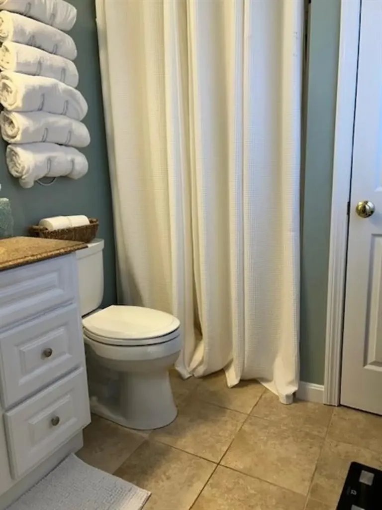 8 Byron Boulevard Warwick RI 02888