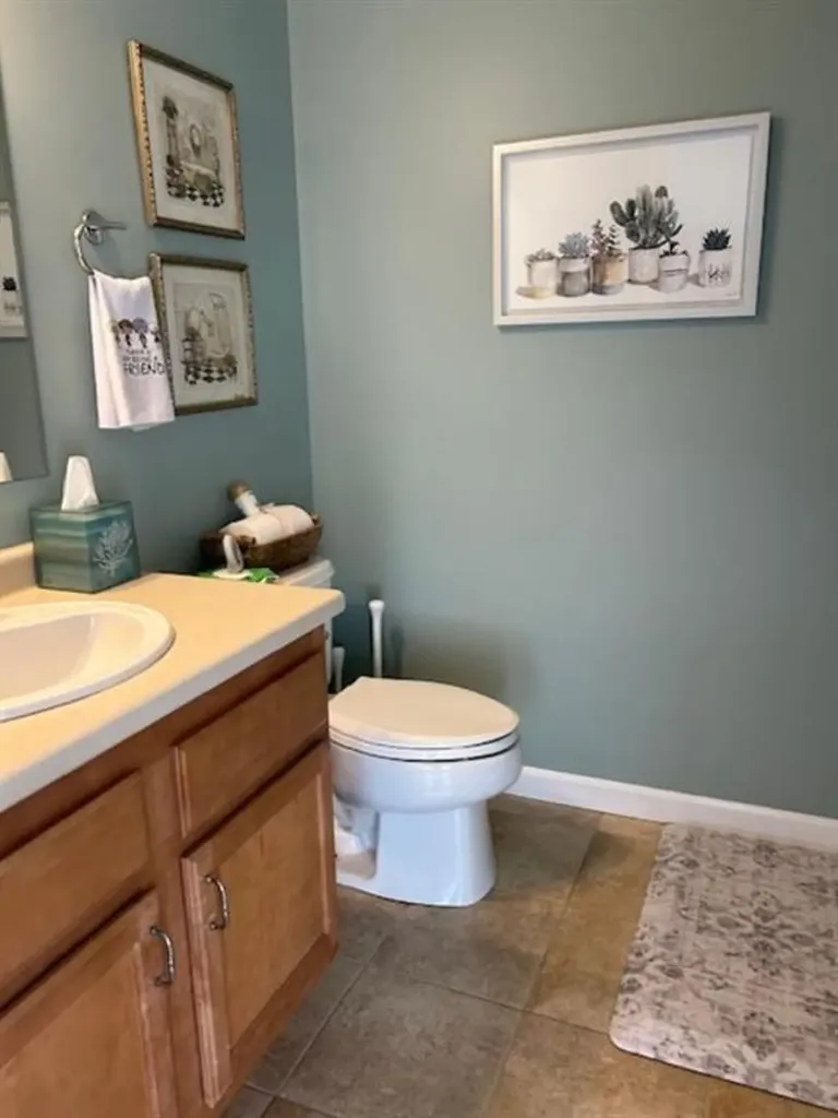 8 Byron Boulevard Warwick RI 02888