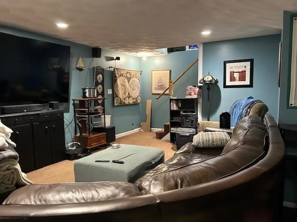 8 Byron Boulevard Warwick RI 02888