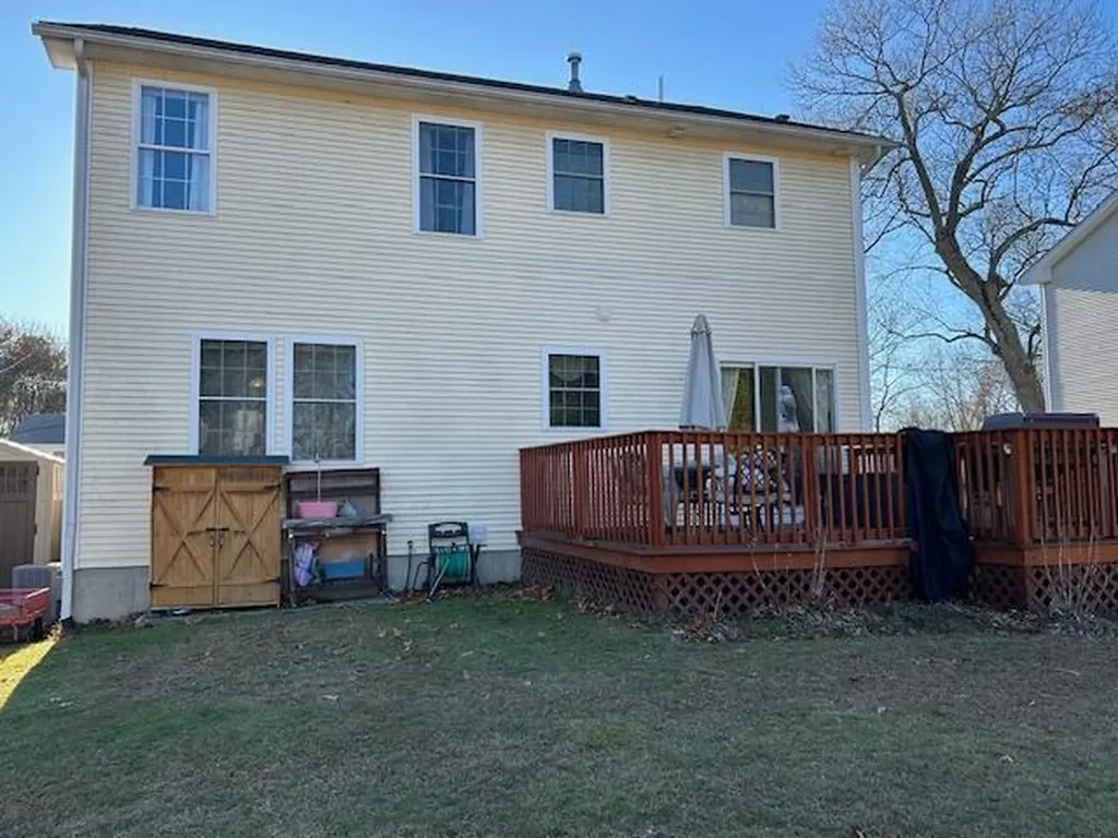 8 Byron Boulevard Warwick RI 02888