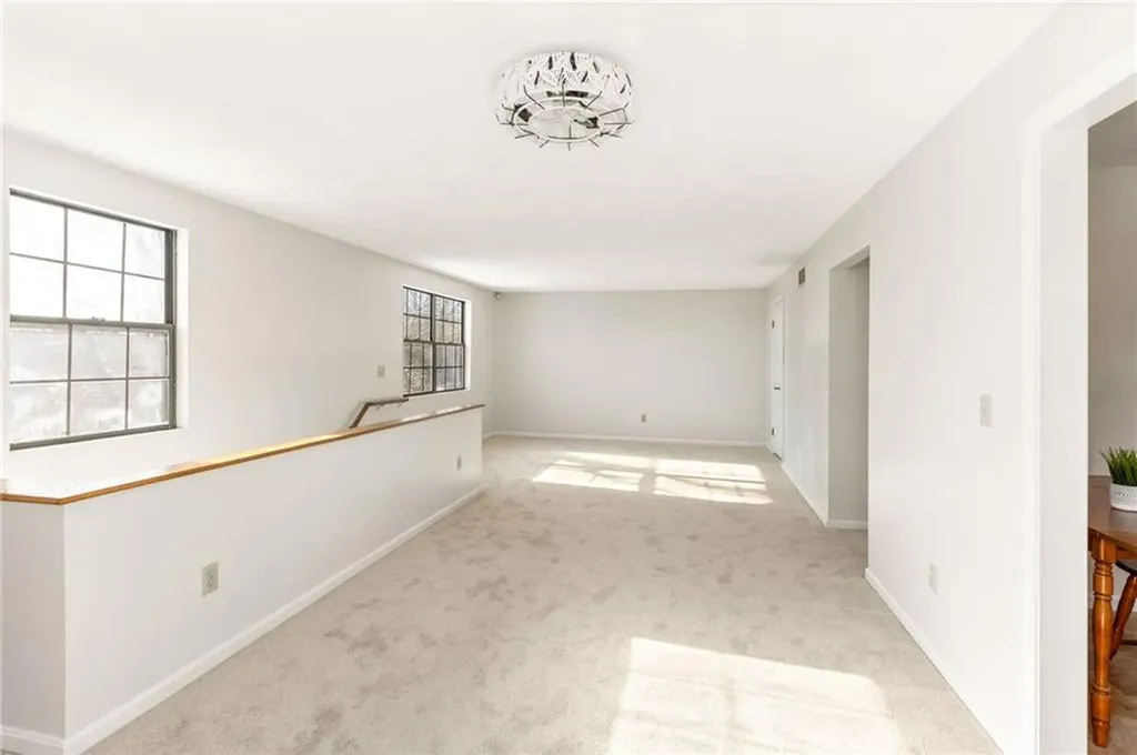 402 Pinewood Drive Smithfield RI 02917