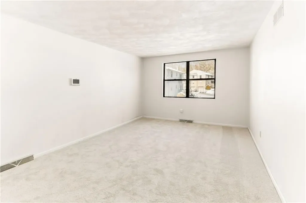 402 Pinewood Drive Smithfield RI 02917