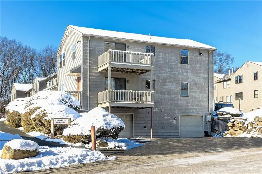 402 Pinewood Drive Smithfield RI 02917