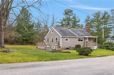 86 Laurel Lane South Kingstown RI 02892
