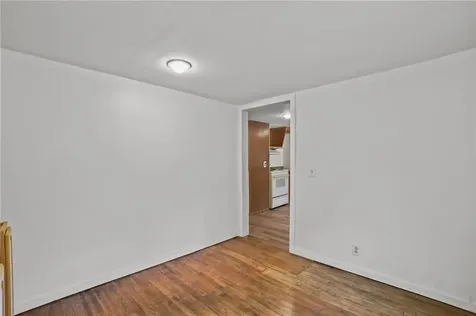 86 Laurel Lane South Kingstown RI 02892