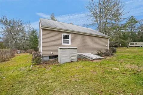 86 Laurel Lane South Kingstown RI 02892