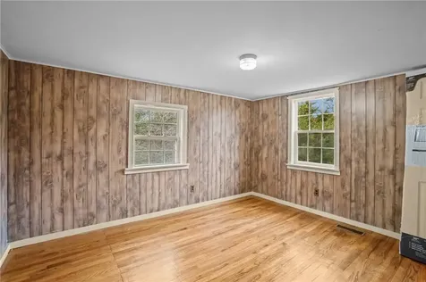 86 Laurel Lane South Kingstown RI 02892