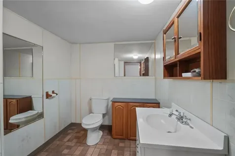 86 Laurel Lane South Kingstown RI 02892