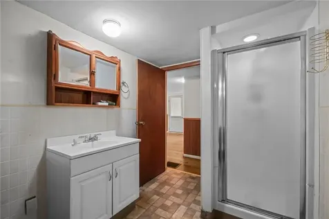 86 Laurel Lane South Kingstown RI 02892