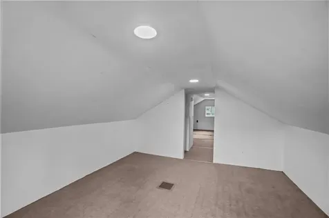 86 Laurel Lane South Kingstown RI 02892