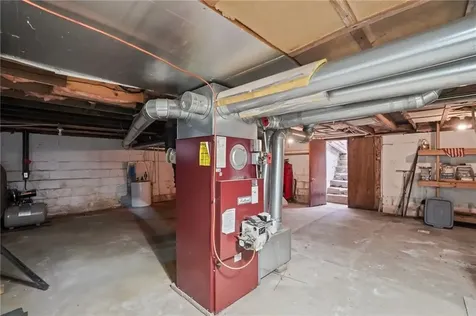 86 Laurel Lane South Kingstown RI 02892