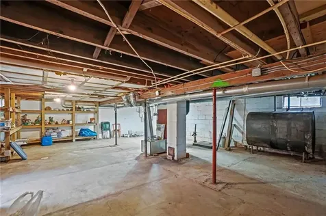 86 Laurel Lane South Kingstown RI 02892