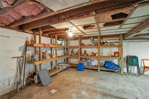 86 Laurel Lane South Kingstown RI 02892