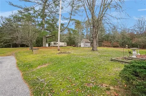 86 Laurel Lane South Kingstown RI 02892