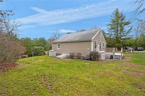 86 Laurel Lane South Kingstown RI 02892