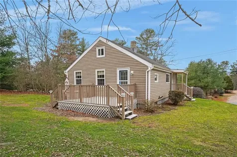 86 Laurel Lane South Kingstown RI 02892