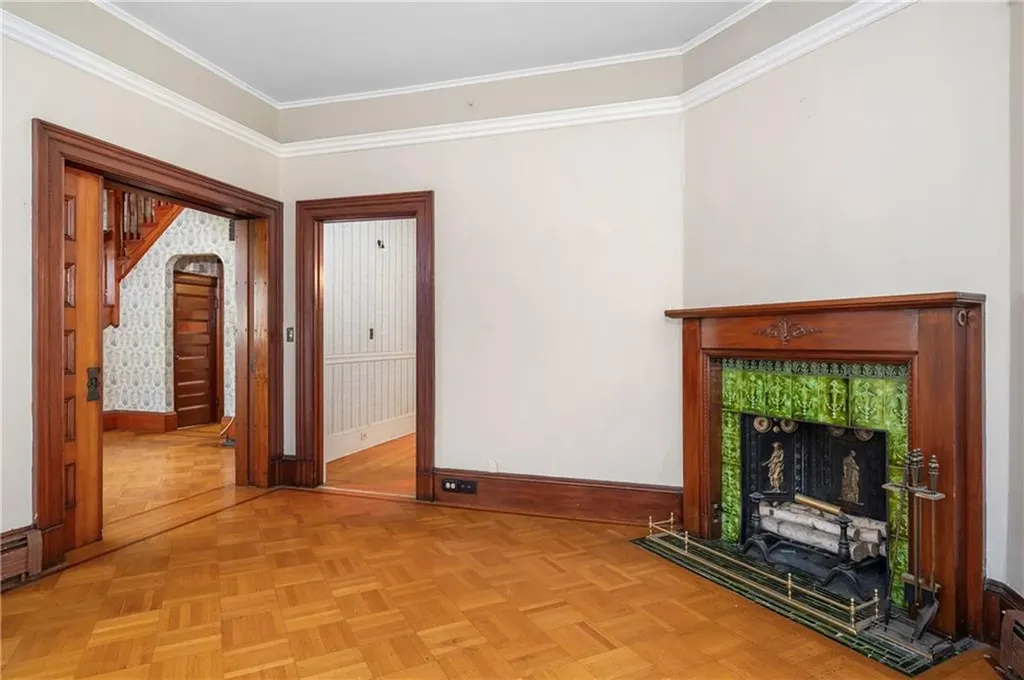 74 Highland Street Woonsocket RI 02895