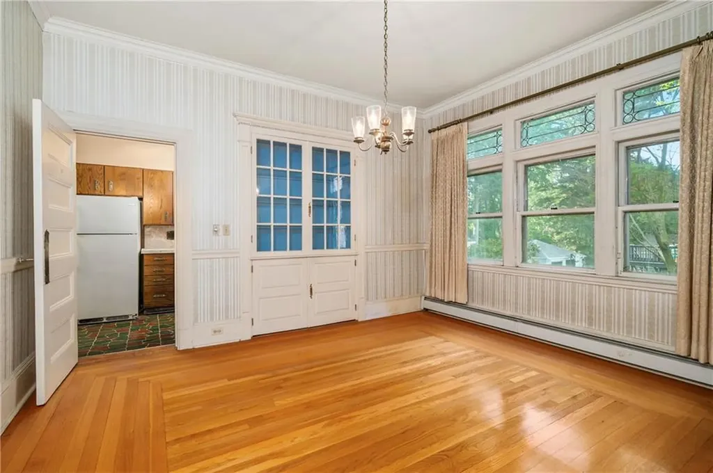 74 Highland Street Woonsocket RI 02895