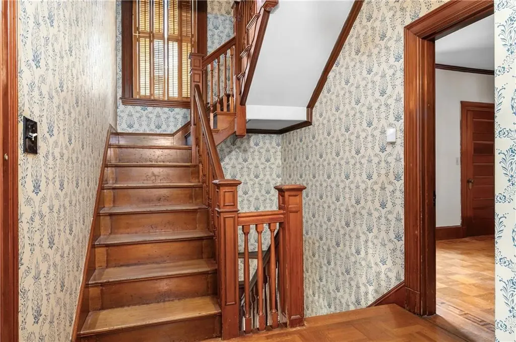 74 Highland Street Woonsocket RI 02895