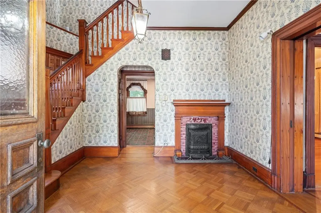 74 Highland Street Woonsocket RI 02895