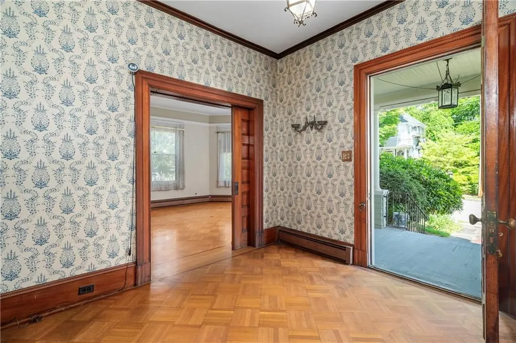 74 Highland Street Woonsocket RI 02895