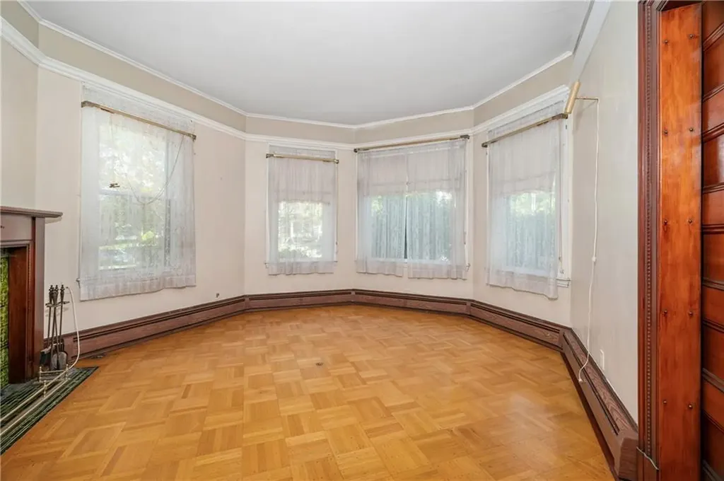 74 Highland Street Woonsocket RI 02895