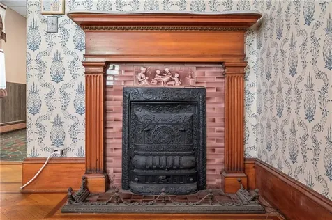 74 Highland Street Woonsocket RI 02895