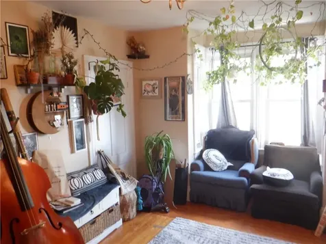 152 154 Woodbine Street Cranston RI 02910