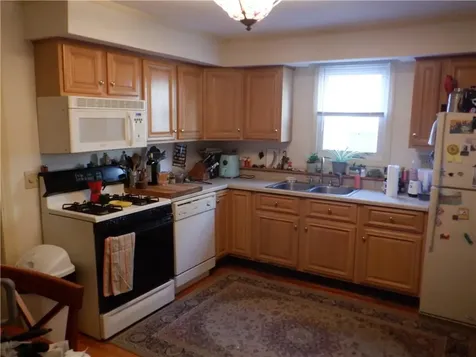 152 154 Woodbine Street Cranston RI 02910