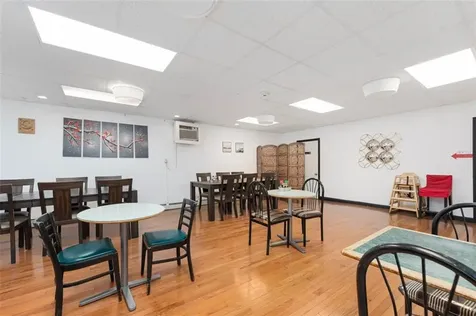95 Warren Avenue East Providence RI 02914