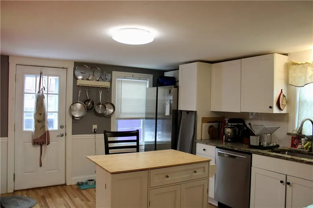 18 Doane Street Cranston RI 02910