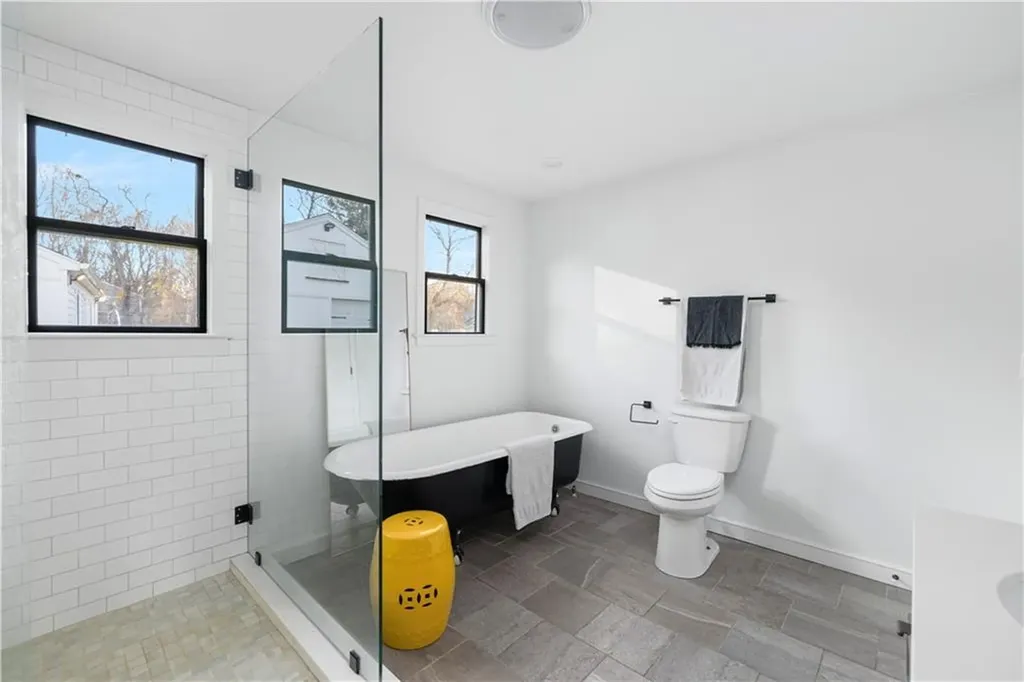 0176 Daniel Avenue Portsmouth RI 02872