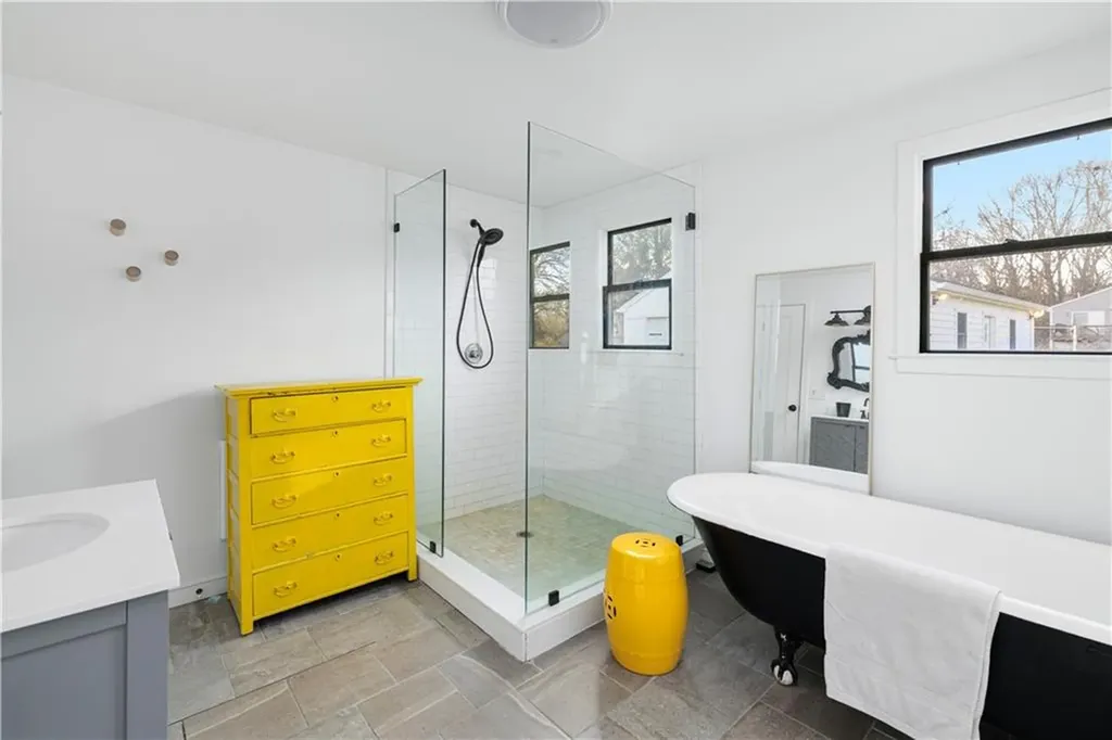 0176 Daniel Avenue Portsmouth RI 02872