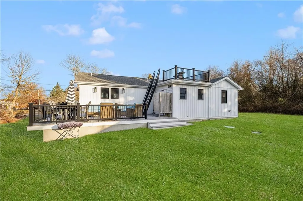 0176 Daniel Avenue Portsmouth RI 02872