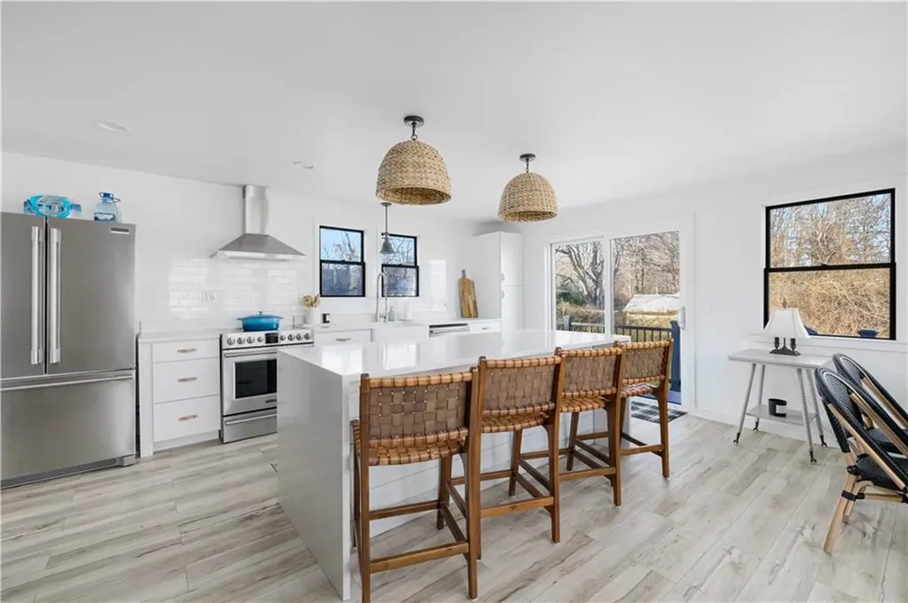 0176 Daniel Avenue Portsmouth RI 02872