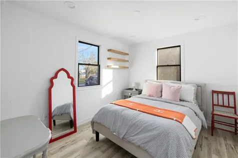 0176 Daniel Avenue Portsmouth RI 02872