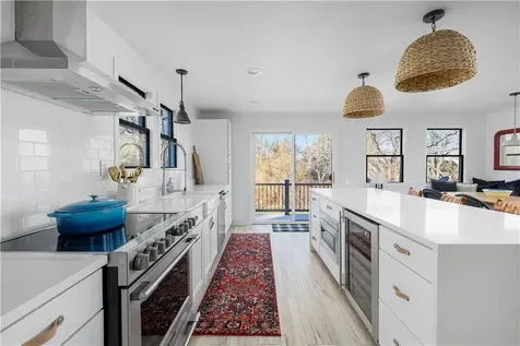 0176 Daniel Avenue Portsmouth RI 02872