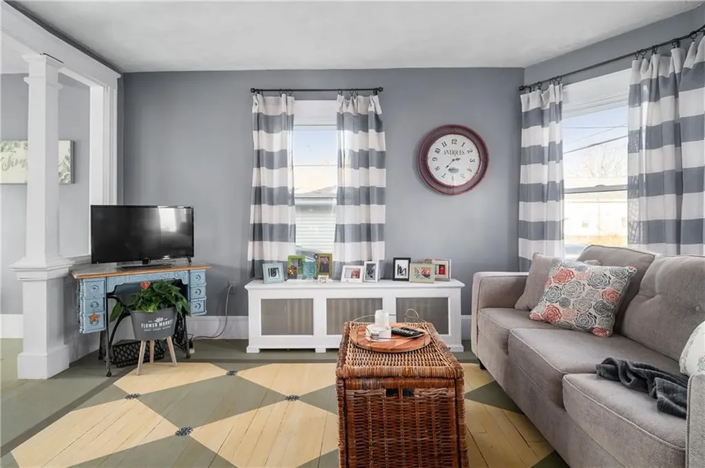 36 England Street Cumberland RI 02864