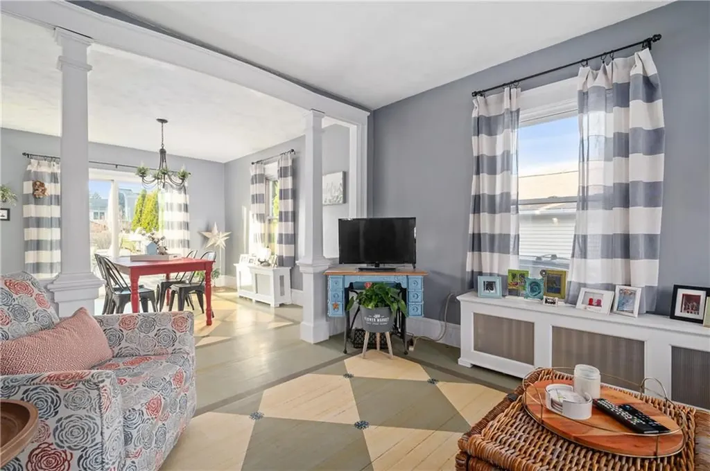 36 England Street Cumberland RI 02864