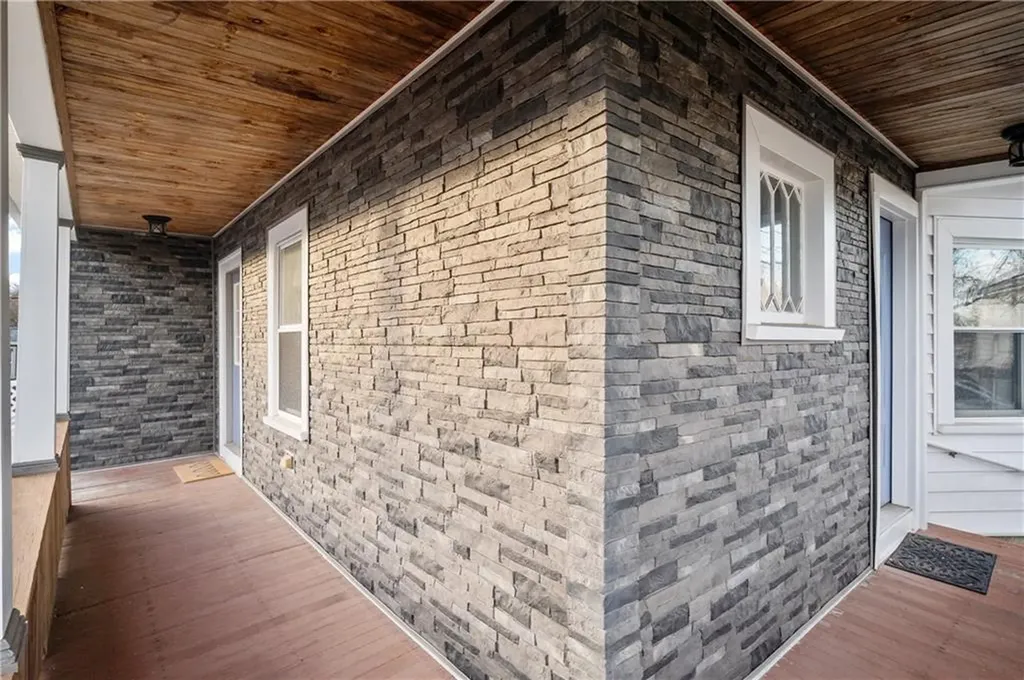 36 England Street Cumberland RI 02864