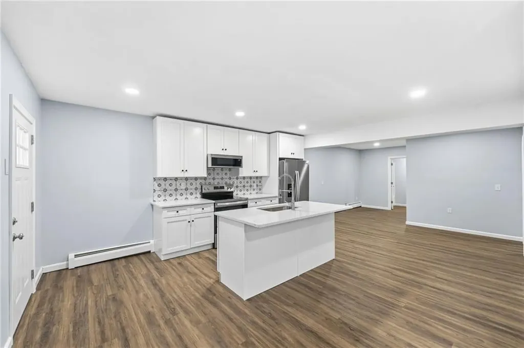 1060 Main Street West Warwick RI 02893