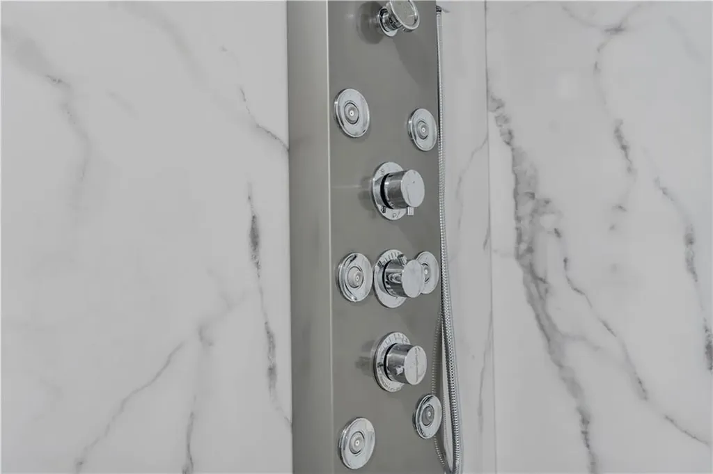 135 Illinois Street Central Falls RI 02863