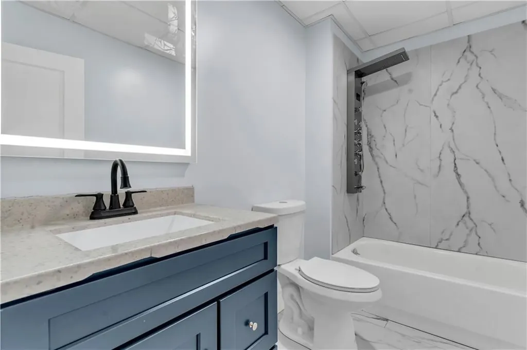 135 Illinois Street Central Falls RI 02863