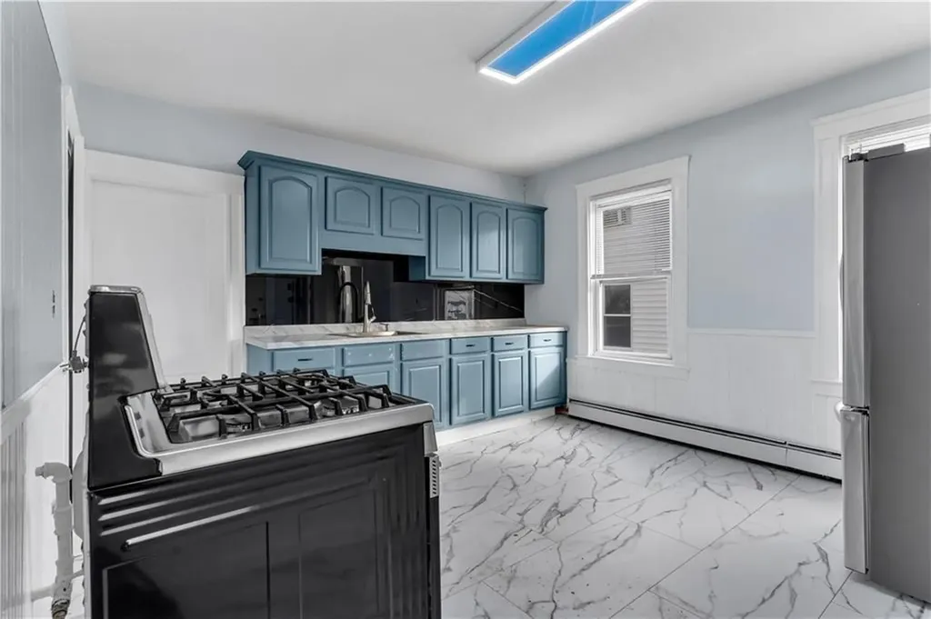 135 Illinois Street Central Falls RI 02863