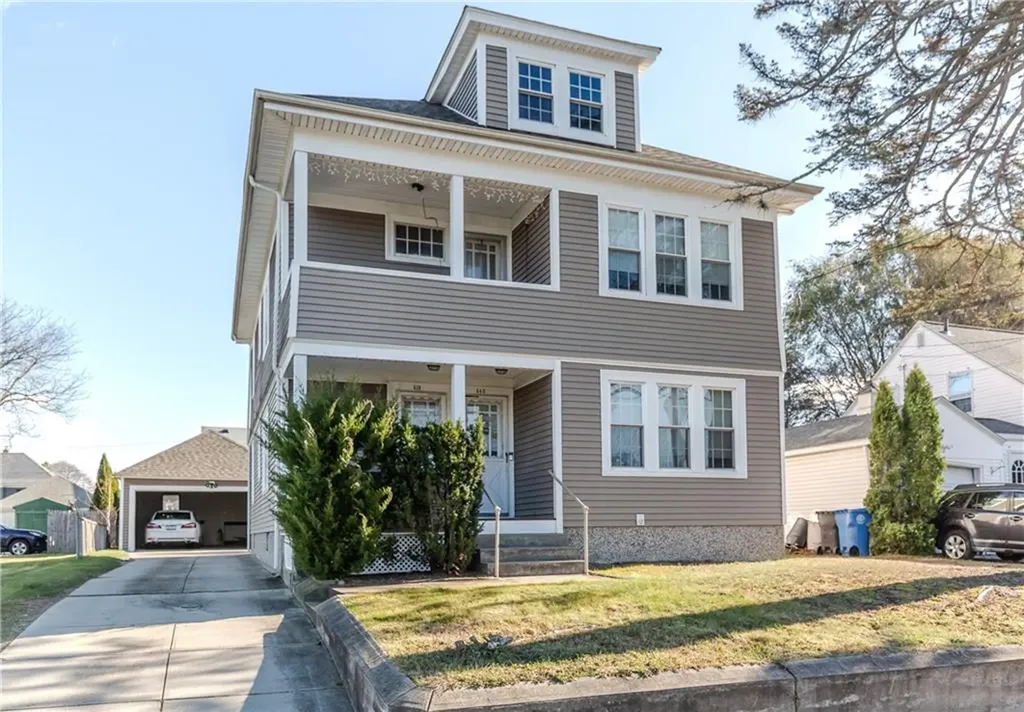 638 640 Pontiac Avenue Cranston RI 02910