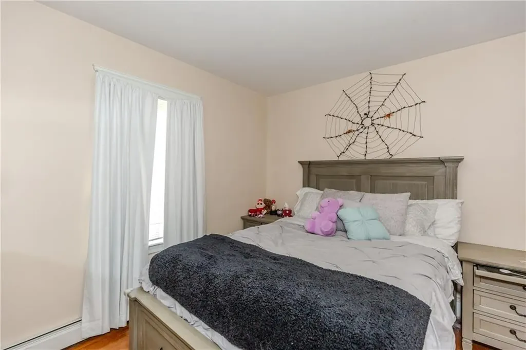 638 640 Pontiac Avenue Cranston RI 02910