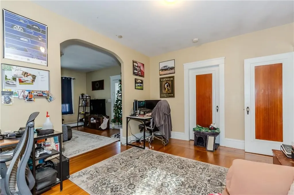 638 640 Pontiac Avenue Cranston RI 02910