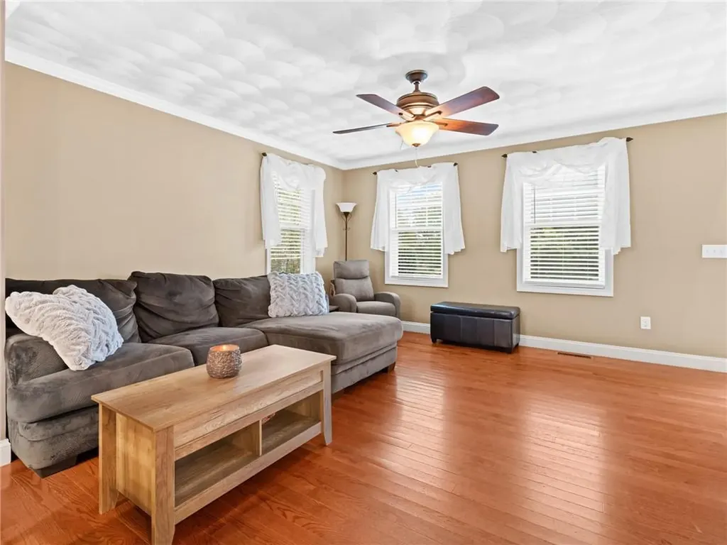 19 Sage Court Johnston RI 02919