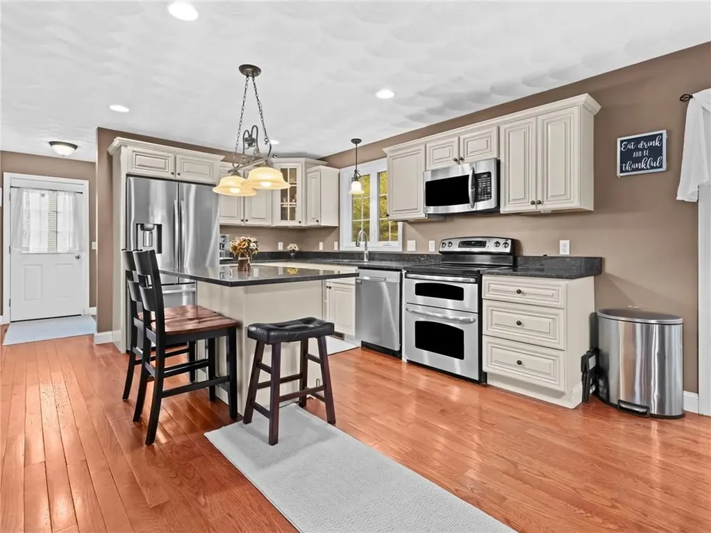 19 Sage Court Johnston RI 02919